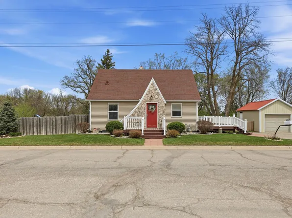 224 Elm St W, Detroit Lakes, MN 56501