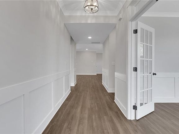 4th image of 135 Marble Tree Way