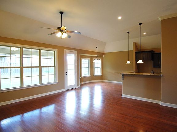 5th image of 1242 Woodland Mist Cv Lot 117