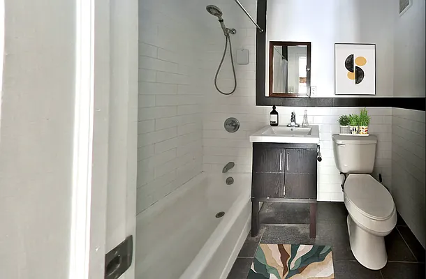 Rented by Platinum Properties | media 19