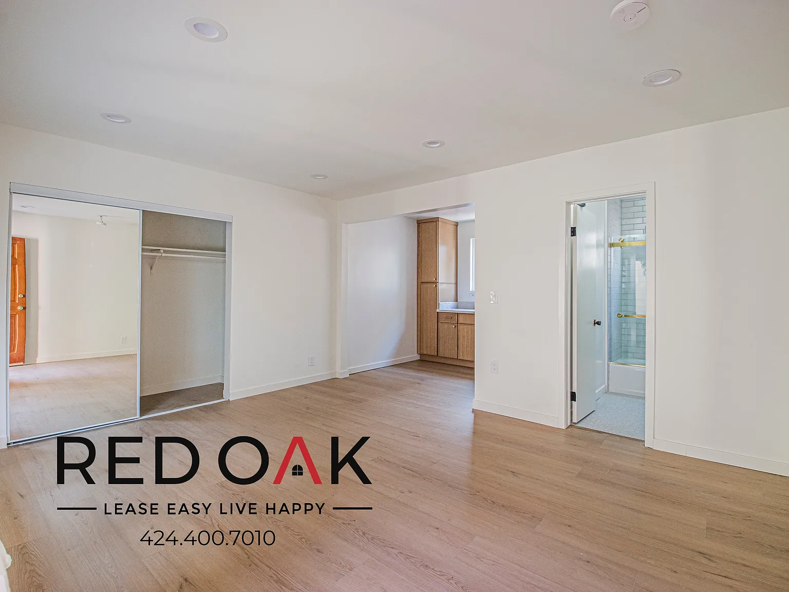 Updated Studio with Recessed Lighting and On-Site Laundry ~ Near Griffith Park! — Photo 4