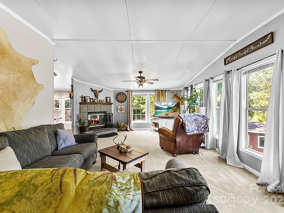 3rd image of 5425 Creek Run Ct