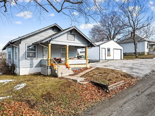 2108 Madison St, Lexington, MO 64067