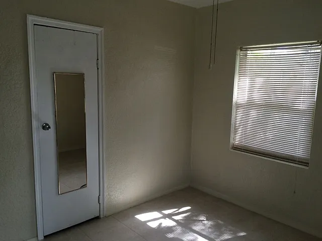 1429 NW 3rd Ct — Photo 8