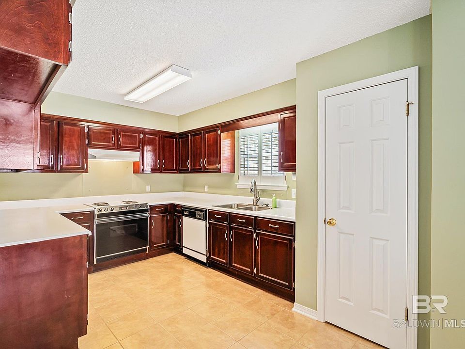 1055 McNeil Ave, Mobile, AL 36609 Zillow