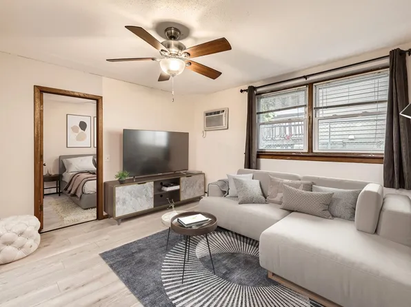 808 13th Ave SE, Minneapolis, MN 55414