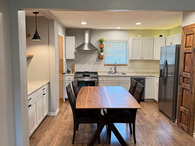 513 Quail Run St — Photo 2