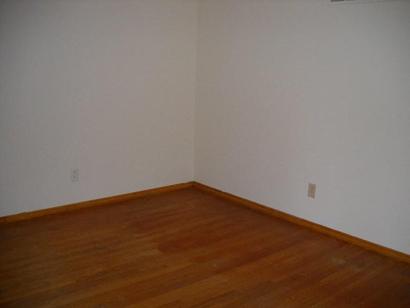 1st image of 890 Rogers Ln
