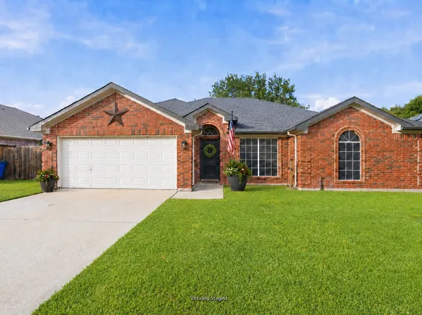 1020 Hannah St, Burleson, TX 76028