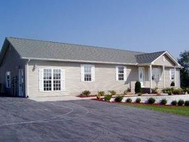 1st image of 126 Barberry Dr