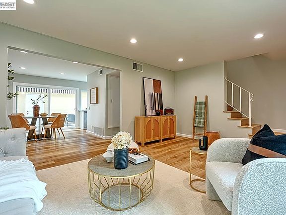 5th image of 4130 Asimuth Cir