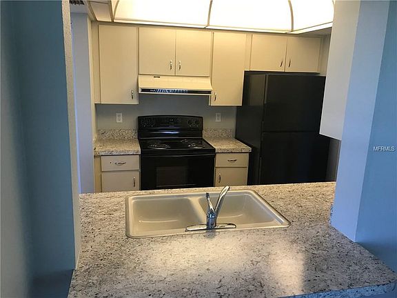 5th image of 1514 S Knollwood Dr