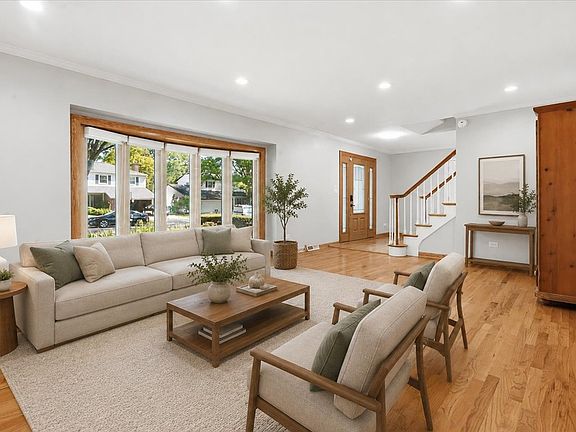 4th image of 175 Selwyn Ln