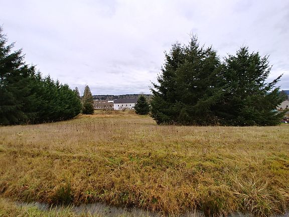 4th image of NE 185th Ct