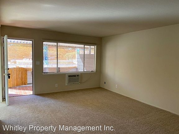 3rd image of 416 Waverley St APT 3