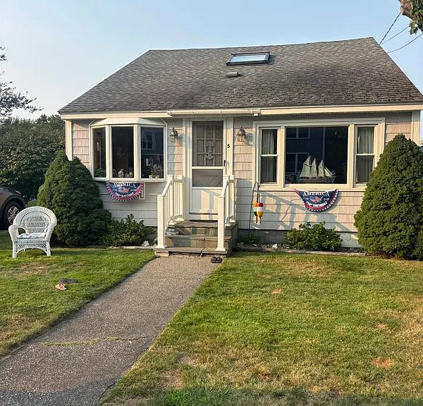 5 Breakers Rd — Photo 1