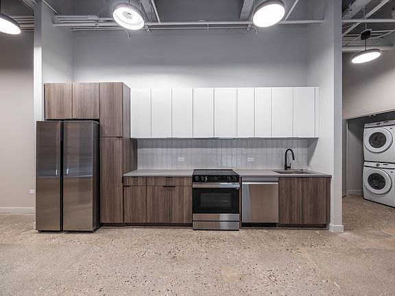 5th image of 1706 Sherman Ave #102