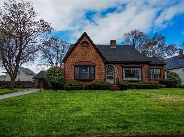 114 Ridgewood Rd, Pawtucket, RI 02861