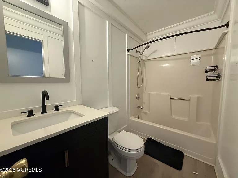 605 Farrelly Ave — Photo 9