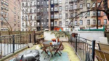 Rented by Bond New York