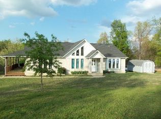 8994 Poplar Ln, Harrison, AR 72601