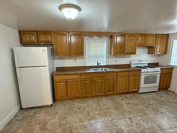 3rd image of 67 Briggs Ave #G1