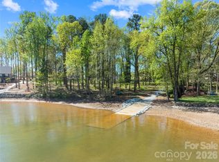 126 Aqua Dr #4, Mooresville, NC 28117