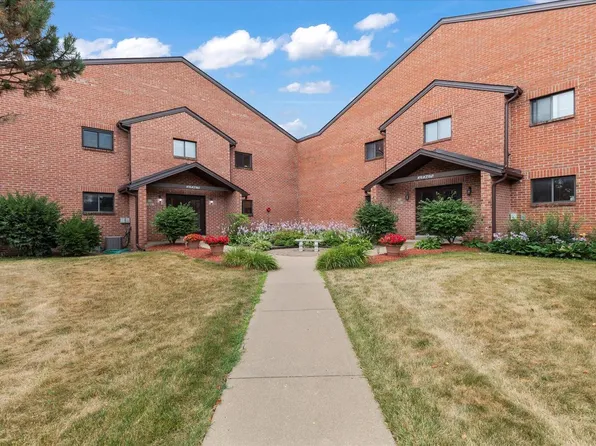 N58W23861 Hastings COURT #501, Sussex, WI 53089