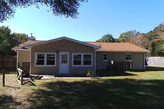 7028 Nathan Rd — Photo 3