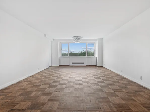 24 Central Park South 11W image 2 of 11