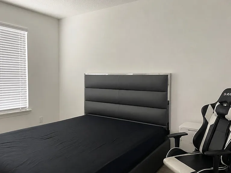10313 Austrina Oak Loop — Photo 9