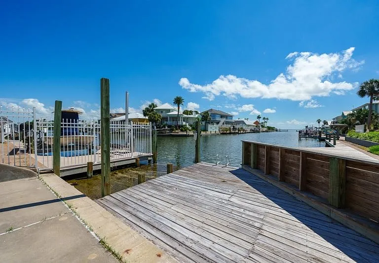 342 Lands End St — Photo 33