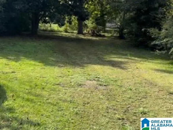 12 Center St #12, Bessemer, AL 35020