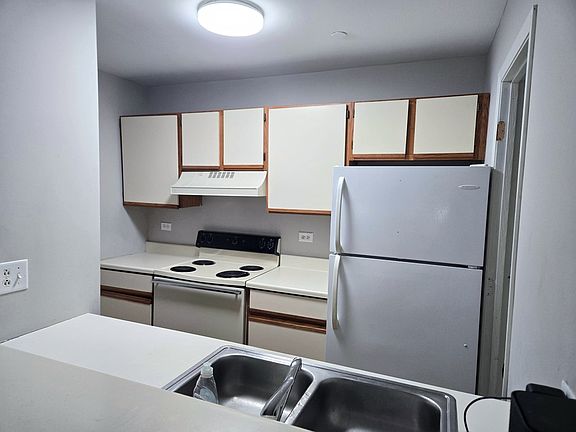 4th image of 1330 Cunat Ct APT 1C