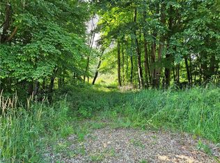 14945 Grove Rd, Garrettsville, OH 44231