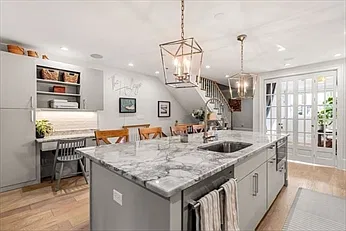 3 bed, 2093 sqft, $6,000 — Photo 3