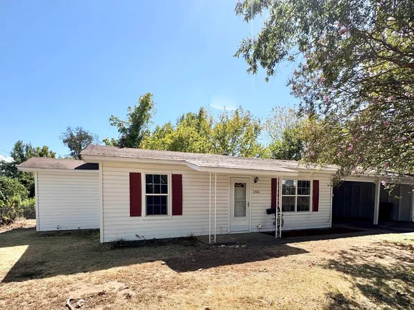 1306 SE Quincy St, Idabel, OK 74745
