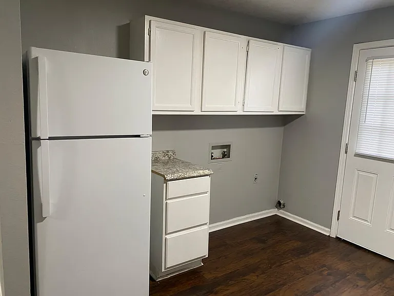 27 Brianfield Dr #A — Photo 2