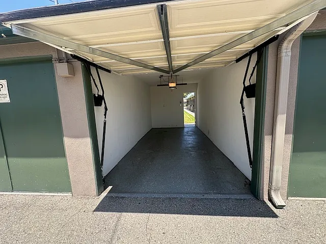 4038 1/2 Manhattan Beach Blvd — Photo 10