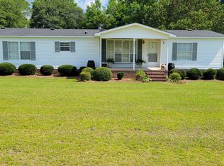 352 Lakeview Rd, La Grange, NC 28551