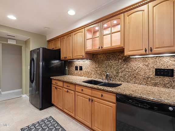 5th image of 8520 Topanga Canyon Blvd