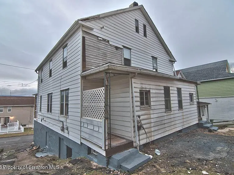 34 Simon Block Ave — Photo 3