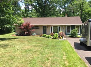 2478 Saint Peters Rd, Pottstown, PA 19465