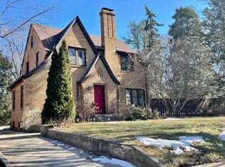 117 N Highland Ave, Rockford, IL 61107