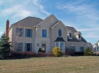 5370 Medallion Dr W, Westerville, OH 43082