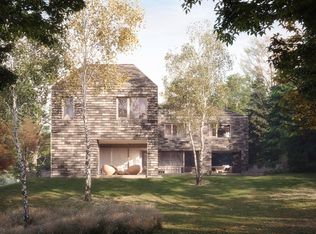 45 White Oak Rd, Wellesley, MA 02481