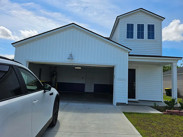 172 Bottlebrush Dr — Photo 3
