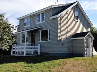 6 Lyons St, Machias, ME 04654