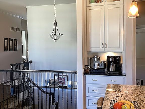 Kitchen beverage station