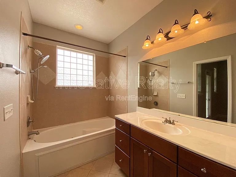 332 E Kaley St — Photo 20